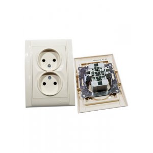 42010017,, розетка двойная без заземления кремовая встроенный монтаж