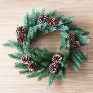 Еловый венок с шишками Ø45см, Литой
