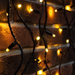 НИТЬ 10м, черный ПВХ, 100 LED ТЕПЛЫЙ БЕЛЫЙ, соединяется, 230В (нужен шнур питания 303-500/303-500-1)