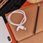 USB кабель для iPhone 5/6/7 моделей шнур 1М белый REXANT