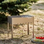 Мангал сборный "ПОХОДНЫЙ" в гофрированной картонной коробке с шампурами СОКОЛ