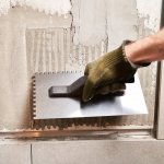 Гладилка нержавеющая 130х270 мм, зуб 6х6 мм, пластиковая ручка