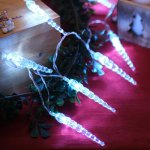 Гирлянда светодиодная «Сосульки» 1,5 м, прозрачный ПВХ, 10 LED, белый, питание 2 х АА