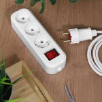 Колодка 3 гнезда с кнопкой c заземлением  Rexant На экспорт не продавать!!!